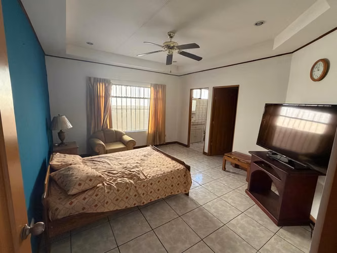 VENTA DE CASA Y APARTAMENTO TAMBOR ALAJUELA