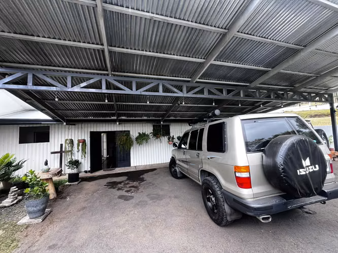 SE VENDE PROPIEDAD ATENAS