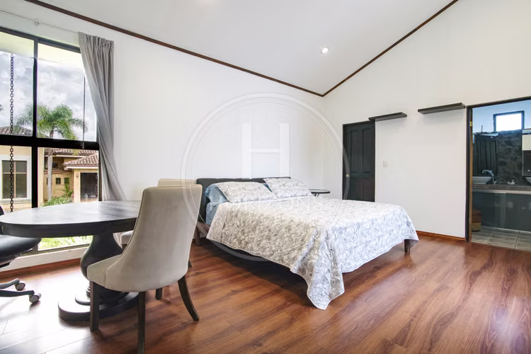 Casa de Una Planta en Condominio Bosque Dorado Santa Ana 4 Habitaciones noj1151dm