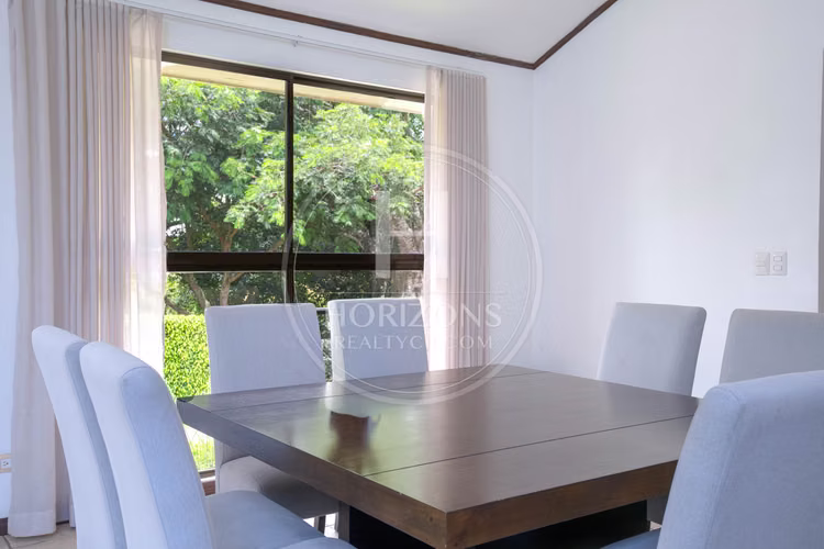 Casa de Una Planta en Condominio Bosque Dorado Santa Ana 4 Habitaciones noj1151dm