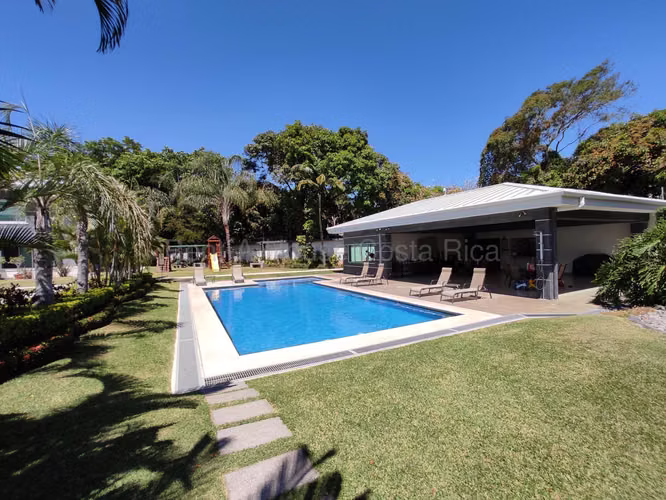 Casa en Venta en Piedades Santa Ana IP - Imagen 18