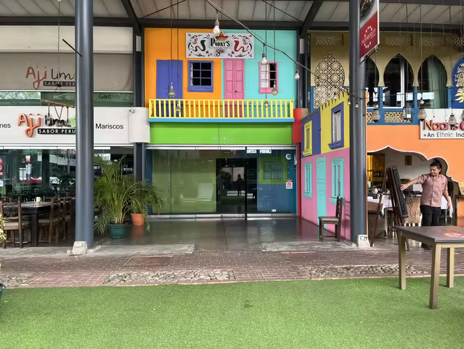 Local comercial para restaurante 114m2 Santa Ana Lindora
