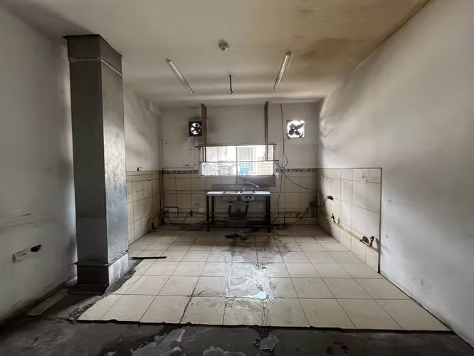 Local comercial para restaurante 114m2 Santa Ana Lindora
