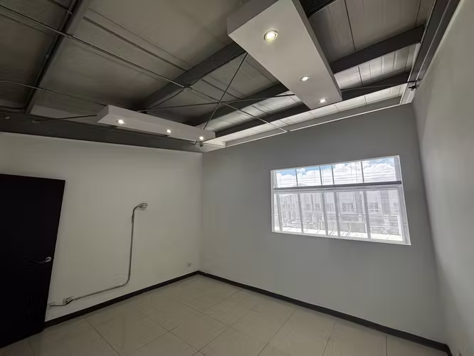 Local comercial  70m2m2 San Rafael de Escazú - Imagen 15
