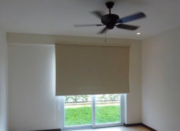 ALQUILER ESCAZU GUACHIPELIN  PENT HOUSE . Distrito 4 –