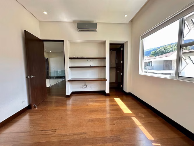 Casa en Condominio en Venta – Santa Ana Centro