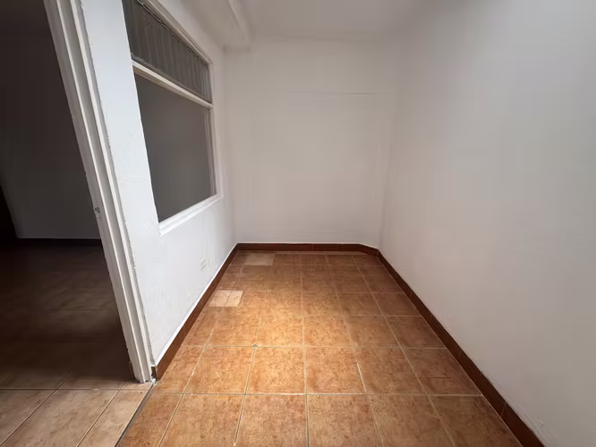 OPORTUNIDAD! Venta de casa en Rohrmoser en condominio con seguridad - Imagen 12