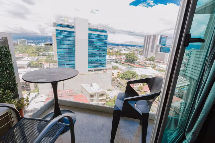 Se  alquila en Secrt Sabana. Apartamento Amoblado. - Imagen 16