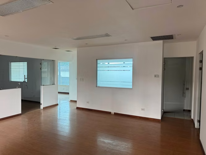 OFICINA O LOCAL COMERCIAL SAN JOSE, LINDORA 114m2