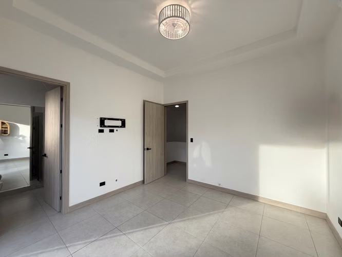 Casa en Alquiler para estrenar en Lindora con terraza - Imagen 4