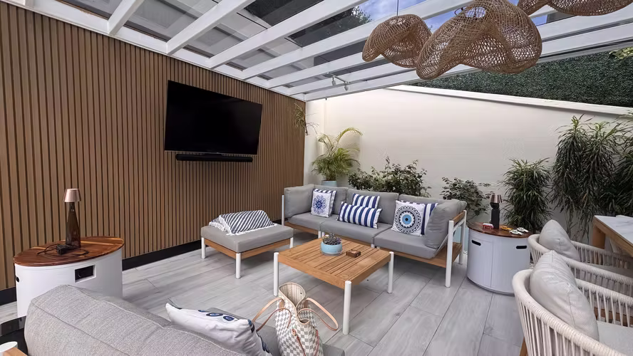 Venta de Casa c/piscina en Colinas de Montealegre, Tres Ríos (AD)