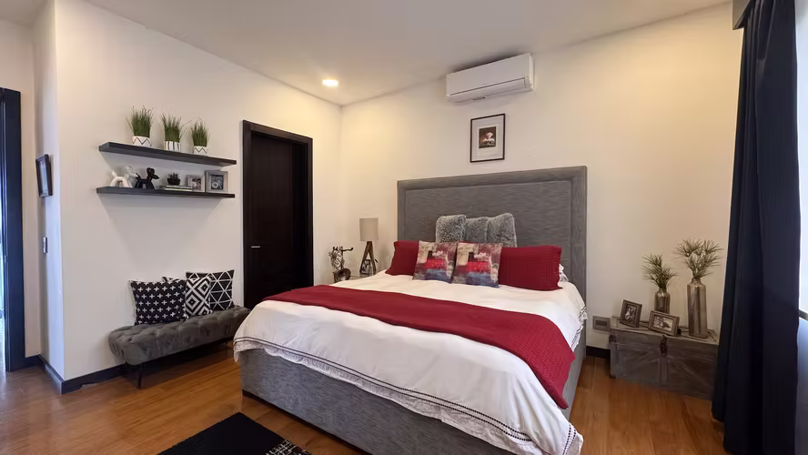 Venta de Casa c/piscina en Colinas de Montealegre, Tres Ríos (AD)