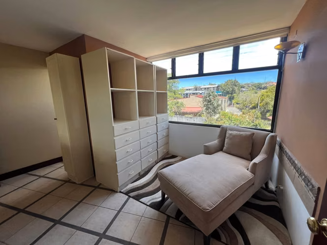 Se Vende Hermosa y amplia propiedad en Lomas de Ayarco - Imagen 6