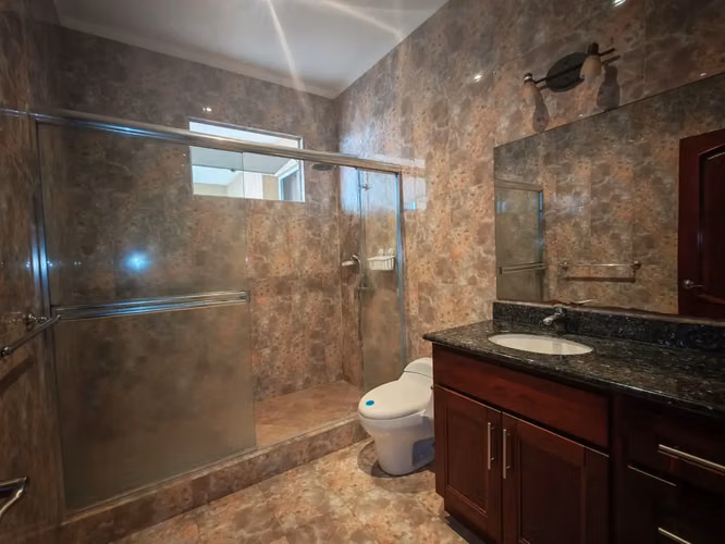 Penthouse exclusivo en alquiler en Bello Horizonte, Escazú - Imagen 15