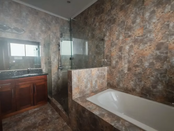 Penthouse exclusivo en alquiler en Bello Horizonte, Escazú - Imagen 12