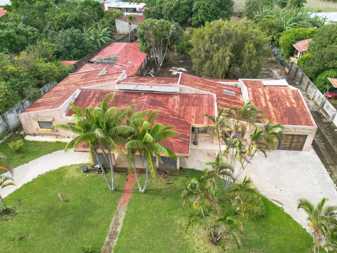 TERRENO COMERCIAL | 4.625 m² | $291/m² | A 15 MIN DEL AEROPUERTO