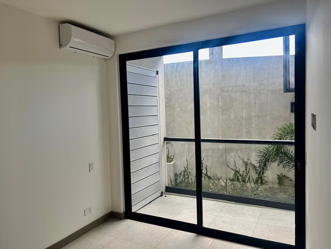ALQUILER Aparta Núcleo Sabana + Línea Blanca