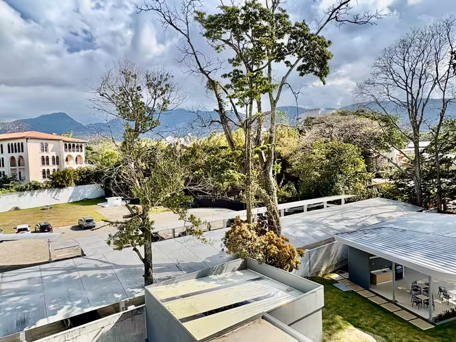 ESCAZU! LUJOSO APARTAMENTO A ESTRENAR DE 3 HAB /2.5 BAÑOS / VISTAS! - Imagen 4