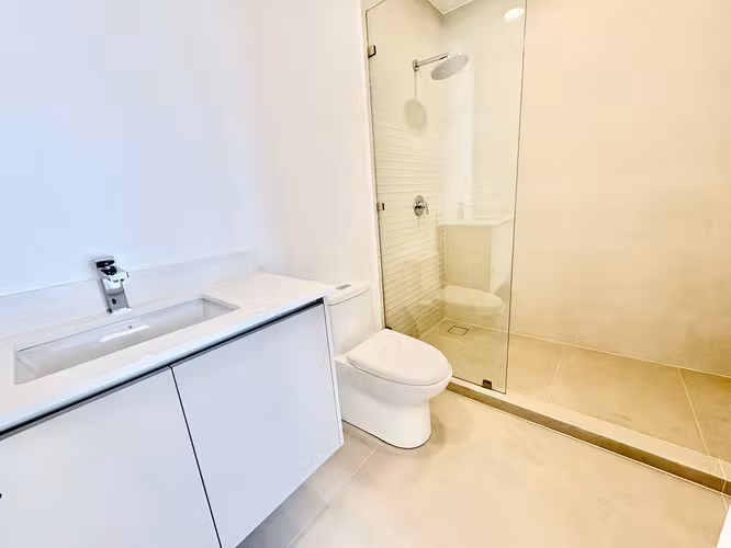 ESCAZU! LUJOSO APARTAMENTO A ESTRENAR DE 3 HAB /2.5 BAÑOS / VISTAS! - Imagen 15