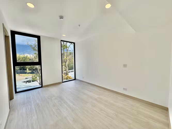 ESCAZU! LUJOSO APARTAMENTO A ESTRENAR DE 3 HAB /2.5 BAÑOS / VISTAS! - Imagen 10