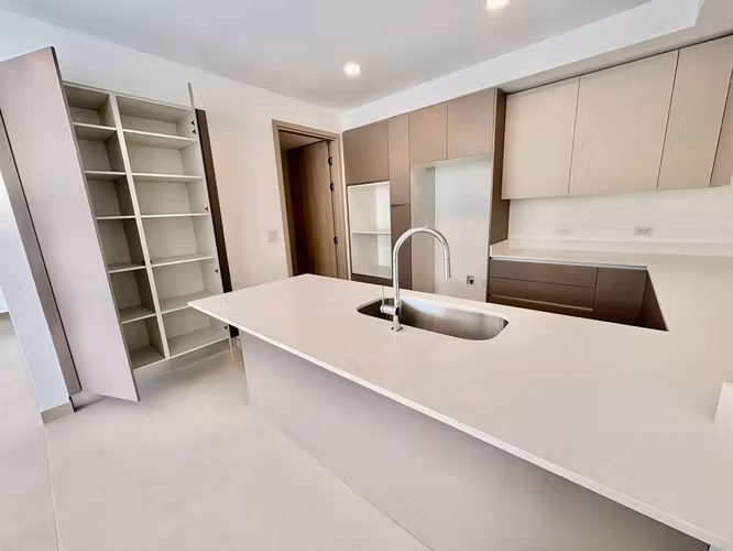 ESCAZU! LUJOSO APARTAMENTO A ESTRENAR DE 3 HAB /2.5 BAÑOS / VISTAS! - Imagen 6