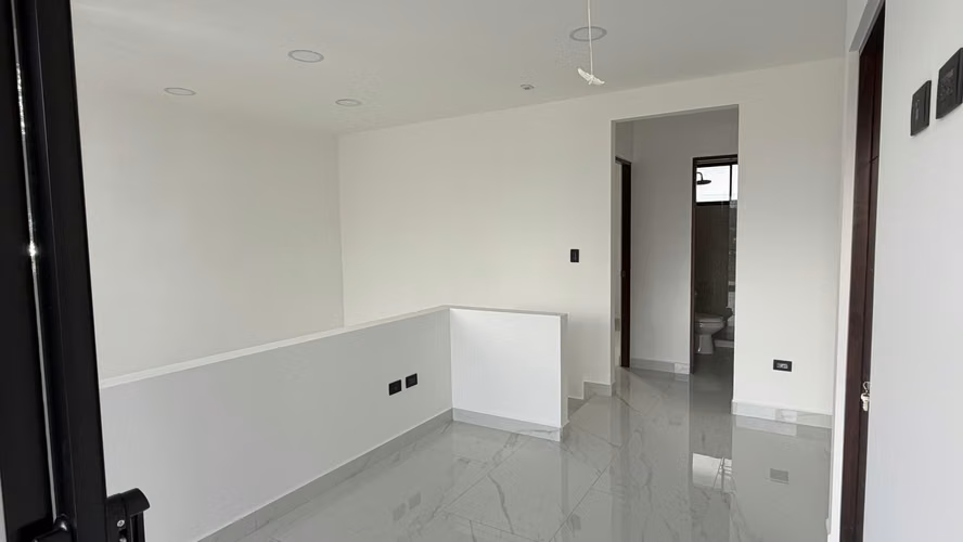 ¡ESTRENE HERMOSA CASA EN CONDOMINIO!