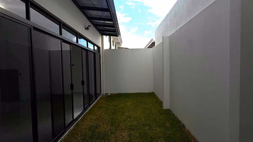 ¡ESTRENE HERMOSA CASA EN CONDOMINIO!
