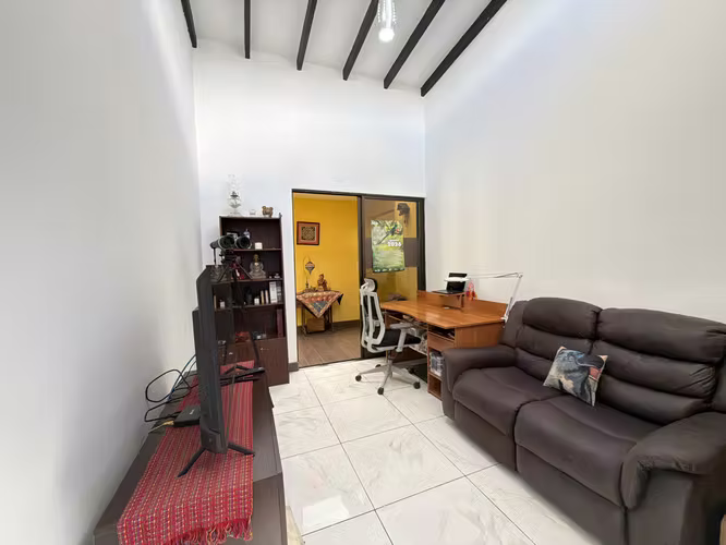 Venta de Casa de Una Planta en San Joaquín de Flores – 3 Habitaciones, 4 Parqueos - Imagen 8