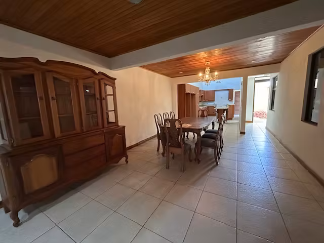 Se Vende Casa Una Planta  Rohrmoser