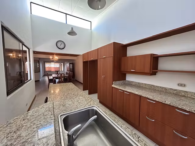 Se Vende Casa Una Planta  Rohrmoser