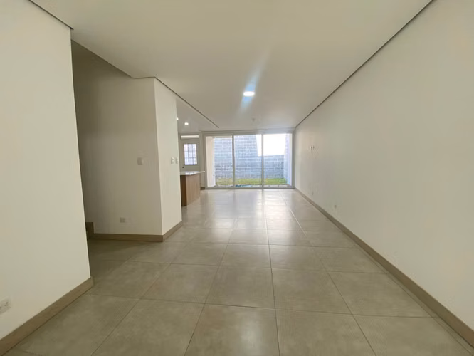 ALQUILER DE CASA NUEVA EN CONDOMINIO LA VITA, ESCAZÚ - Imagen 13