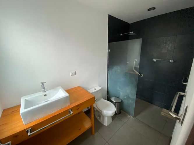 Casa en residencial de 3 habitaciones en Bello Horizonte Escazú - Imagen 11