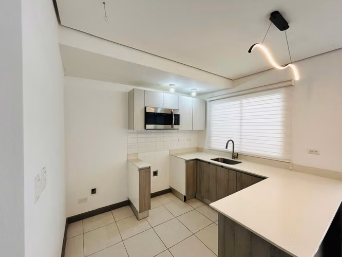 VENTA DE CASA EN CONDOMINIO MONTES DE OCA