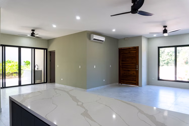 Estrene Villa de 2 Habitaciones en La Caleta, Coco Bay Estates – Playas del Coco