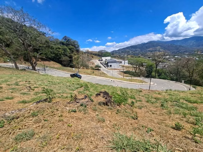 LOTE EN VENTA CONDOMINIO EXCLUSIVO. SANTA ANA. 628 m2. - Imagen 6