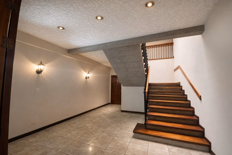 VENTA DE CASA CON APARTAMENTO INDEPENDIENTE EN ESCAZÚ, SAN RAFAEL* - Imagen 5