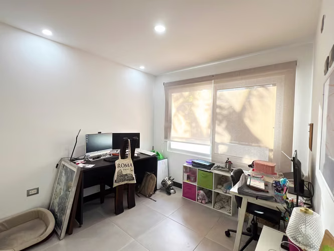 Casa en venta en Santa Ana. 3 habitaciones + TV. Condominio con amenidades. - Imagen 12