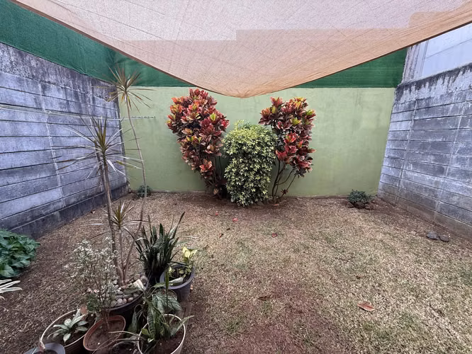SE VENDE CASA en residencial en Ulloa, Heredia - Imagen 15