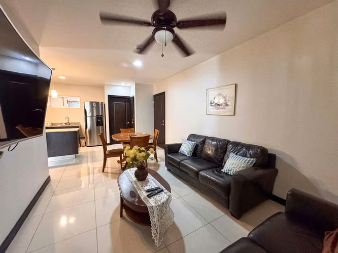 Alquiler de apartamento amueblado en la Guácima - Imagen 6