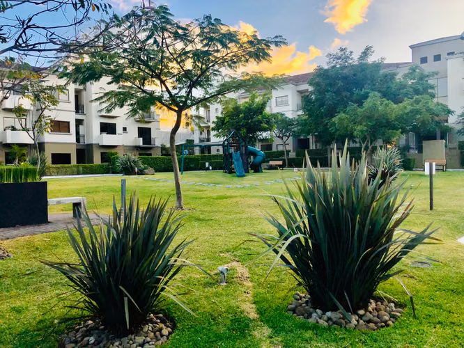 SANTA ANA CENTRO! BELLO APARTAMENTO 2 HAB/ 2 BAÑOS/ 2 PARQUEOS - Imagen 20