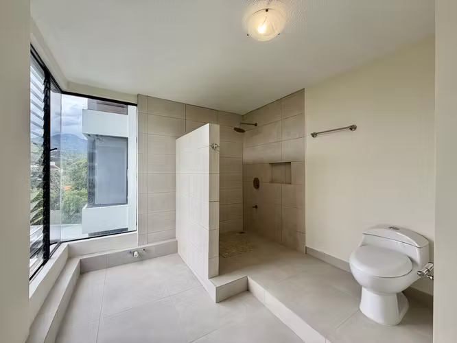 ¡REBAJADO! APARTAMENTO DE 220 m² EN BELLO HORIZONTE, ESCAZÚ – Ahora US$2.300 EM507 - Imagen 15