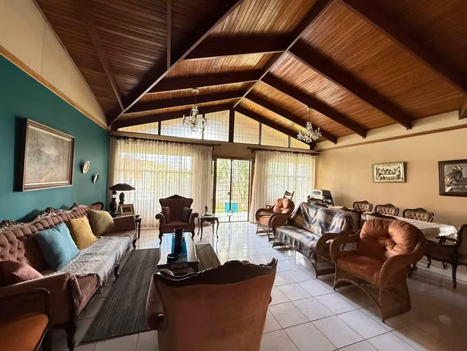 Se Vende Propiedad con Casa en Mercedes norte Heredia - Imagen 19