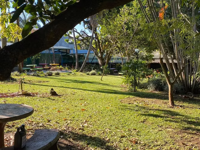 *Venta de Propiedad con Uso Mixto en Río Oro de Santa Ana