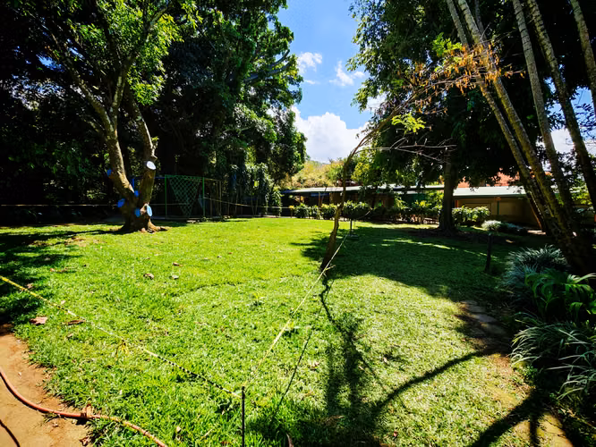 *Venta de Propiedad con Uso Mixto en Río Oro de Santa Ana