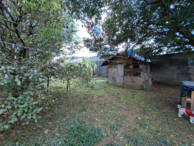 VENTA DE CASA EN CONCEPCIÓN DE TRES RÍOS.