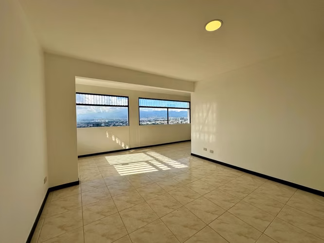 Venta de Casa Independiente en Escazú, Bello Horizonte. - Imagen 15