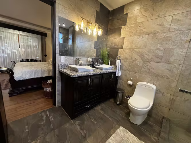 Venta casa grande en San Rafael Heredia, lujosa, tecnológica