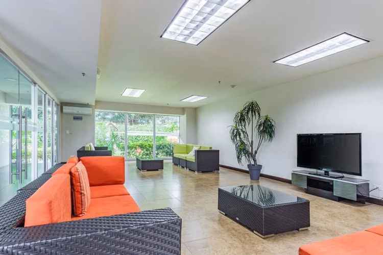 Se vende apartamento en La Uruca con amenidades - Imagen 13