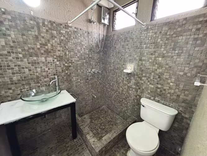 Alquiler casa Sabana Norte uso de suelo mixto 180m2 - Imagen 11