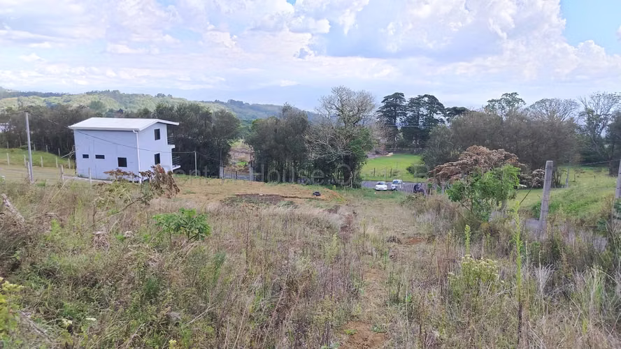 Venta de lote de 2003 m2 en Poas Alajuela